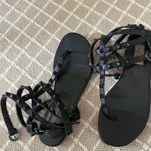 Valentino triple rock stud gladiator thong sandals size 38